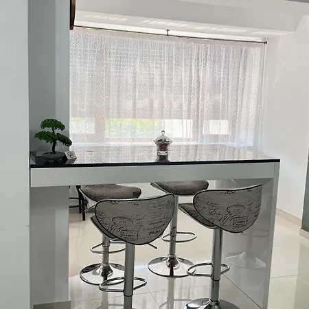 Ale's Place 11